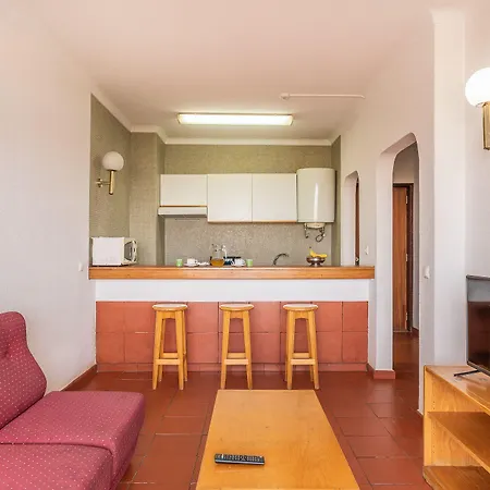Navigator Aparthotel 3*
