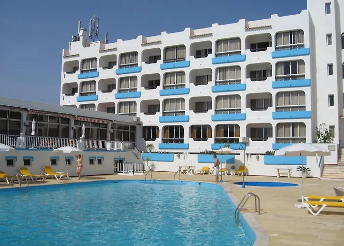 Navigator Apartahotel 3*